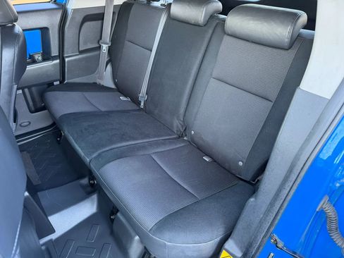 Used 2007 Toyota FJ Cruiser 2WD image 15