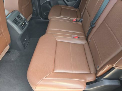 Used 2023 Volkswagen Atlas SE w/ Panoramic Sunroof Package FWD image 14