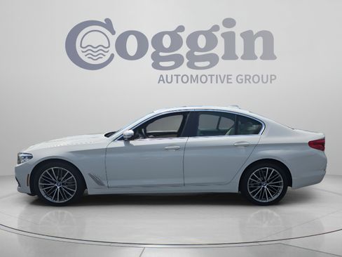 Used 2020 BMW 530i w/ Convenience Package RWD image 2