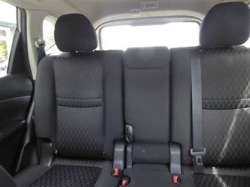 Used 2017 Nissan Rogue SV w/ SV Premium Package FWD image 14