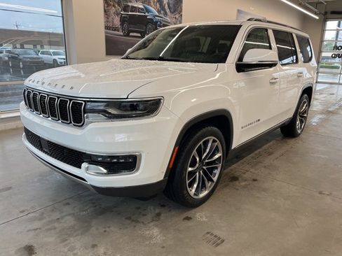 Used 2022 Jeep Wagoneer Series III w/ Premium Group I image 1