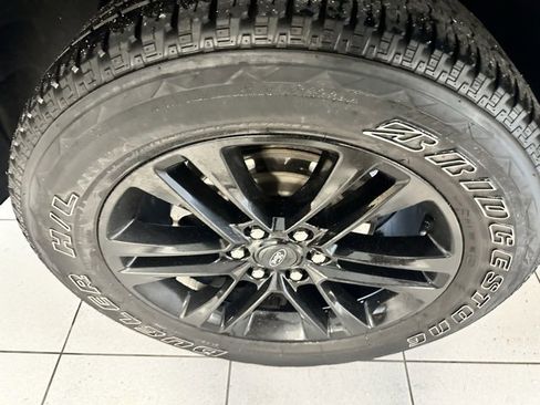 Used 2022 Ford Expedition XLT w/ Equipment Group 202A image 21