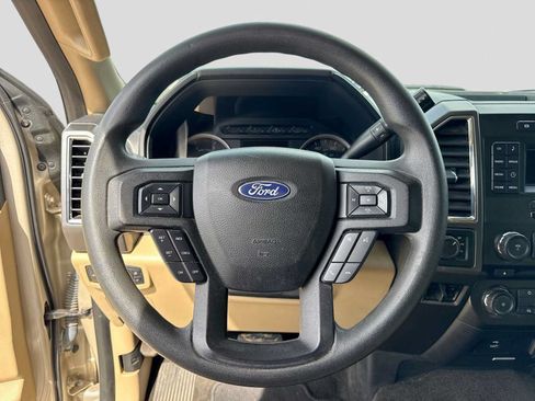Used 2017 Ford F250 XLT AWD/4WD image 22