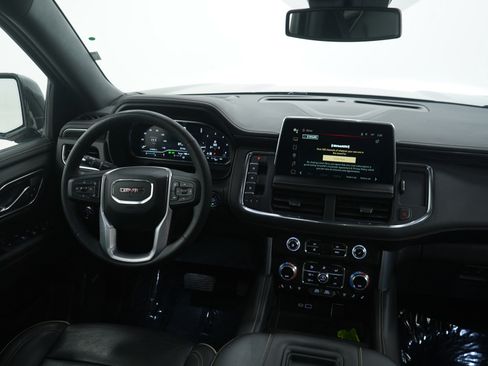 Used 2023 GMC Yukon XL SLT image 15