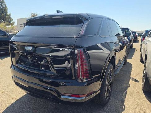 Used 2025 Cadillac Escalade IQ Sport 2 AWD/4WD image 2