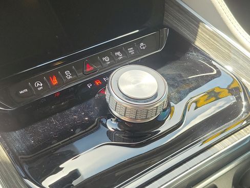 Used 2022 Jeep Wagoneer Series III w/ Convenience Group I RWD image 26