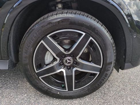 Used 2026 Mercedes-Benz GLC 300 image 11