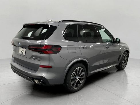 New 2026 BMW X5 xDrive40i image 3