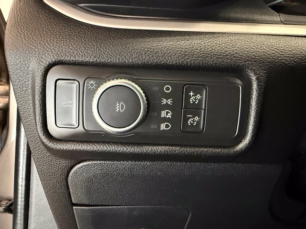 Certified 2021 Ford Explorer XLT w/ Equipment Group 202A AWD/4WD image 24