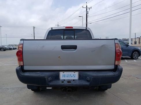 Used 2015 Toyota Tacoma PreRunner w/ Convenience Package RWD image 9
