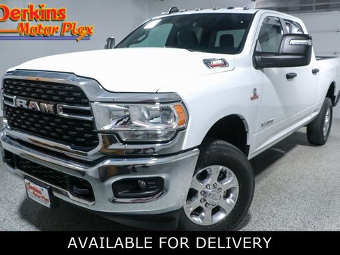 Used 2024 RAM 2500 Big Horn AWD/4WD image 1