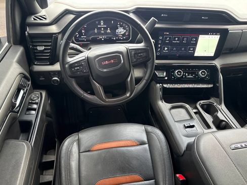 Used 2024 GMC Sierra 2500 AT4 w/ AT4 Preferred Package AWD/4WD image 3