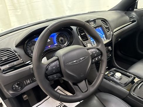 Used 2023 Chrysler 300 S w/ Comfort Group image 27