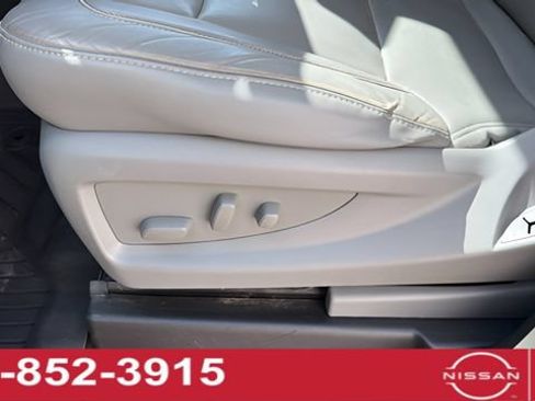 Used 2018 Chevrolet Silverado 1500 LTZ w/ LTZ Plus Package AWD/4WD image 28
