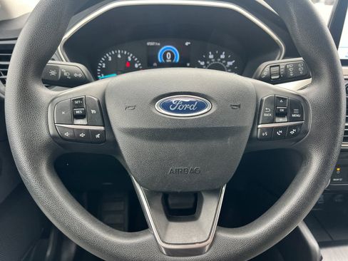 Used 2022 Ford Escape SE image 23