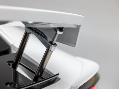Used 2012 Lexus LFA RWD image 40