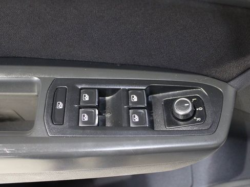 Used 2018 Volkswagen Atlas Launch Edition image 29