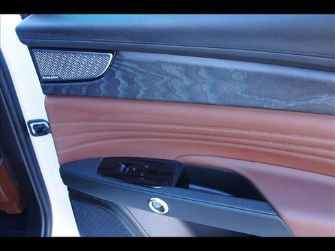 Used 2023 Maserati Grecale GT image 16