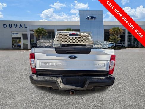 Used 2022 Ford F250 XL w/ Power Equipment Group image 5