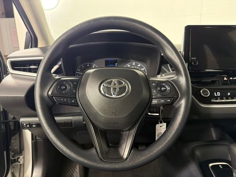 Used 2024 Toyota Corolla LE image 15
