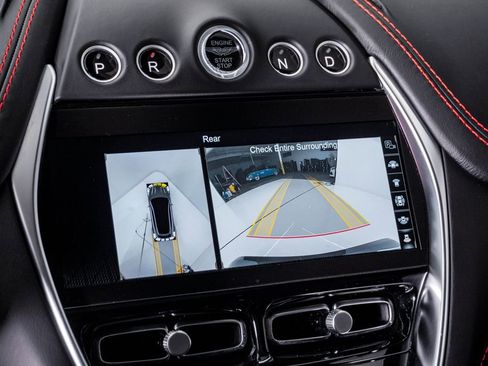Used 2021 Aston Martin DBX AWD/4WD image 27