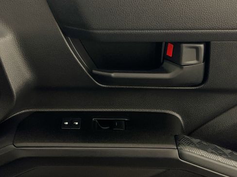 Used 2025 Toyota 4Runner SR5 image 32