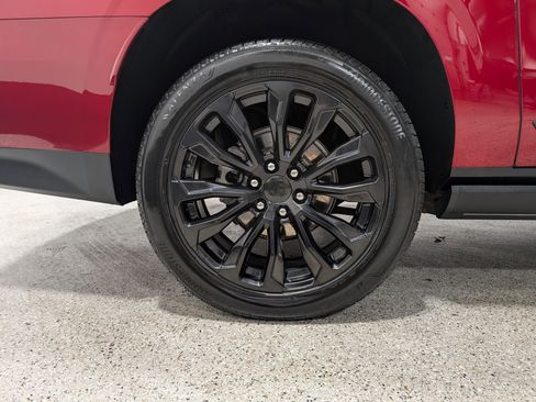 Used 2023 GMC Yukon XL Denali w/ Denali Reserve Package image 13