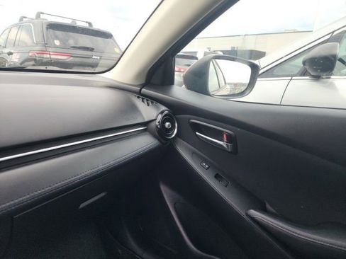 Used 2017 Toyota Yaris iA image 15