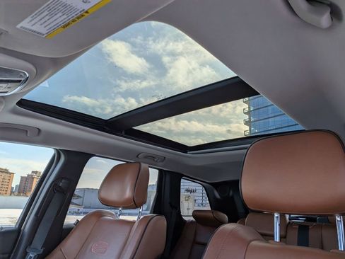 Used 2013 Jeep Grand Cherokee Overland w/ Advance Technology Group image 13