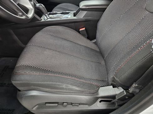 Used 2017 Chevrolet Equinox LT w/ Convenience Package image 13