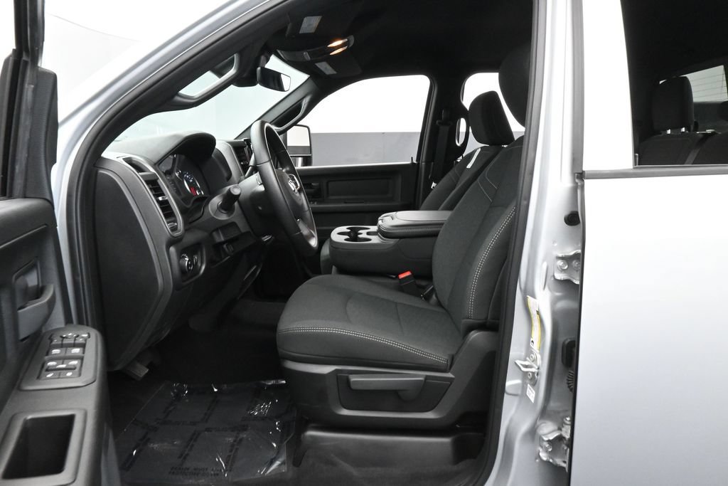 Used 2026 RAM 3500 Tradesman AWD/4WD image 11