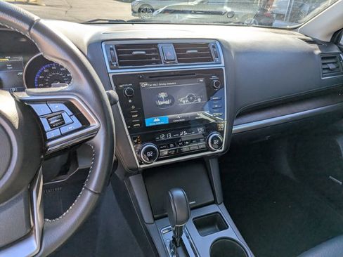 Used 2018 Subaru Outback 3.6R Limited image 14