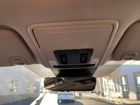 Used 2023 Honda Pilot Touring image 16