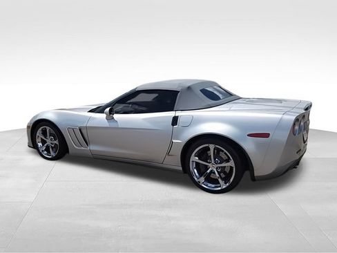 Used 2012 Chevrolet Corvette Grand Sport w/ 3LT Preferred Equipment Group RWD image 6