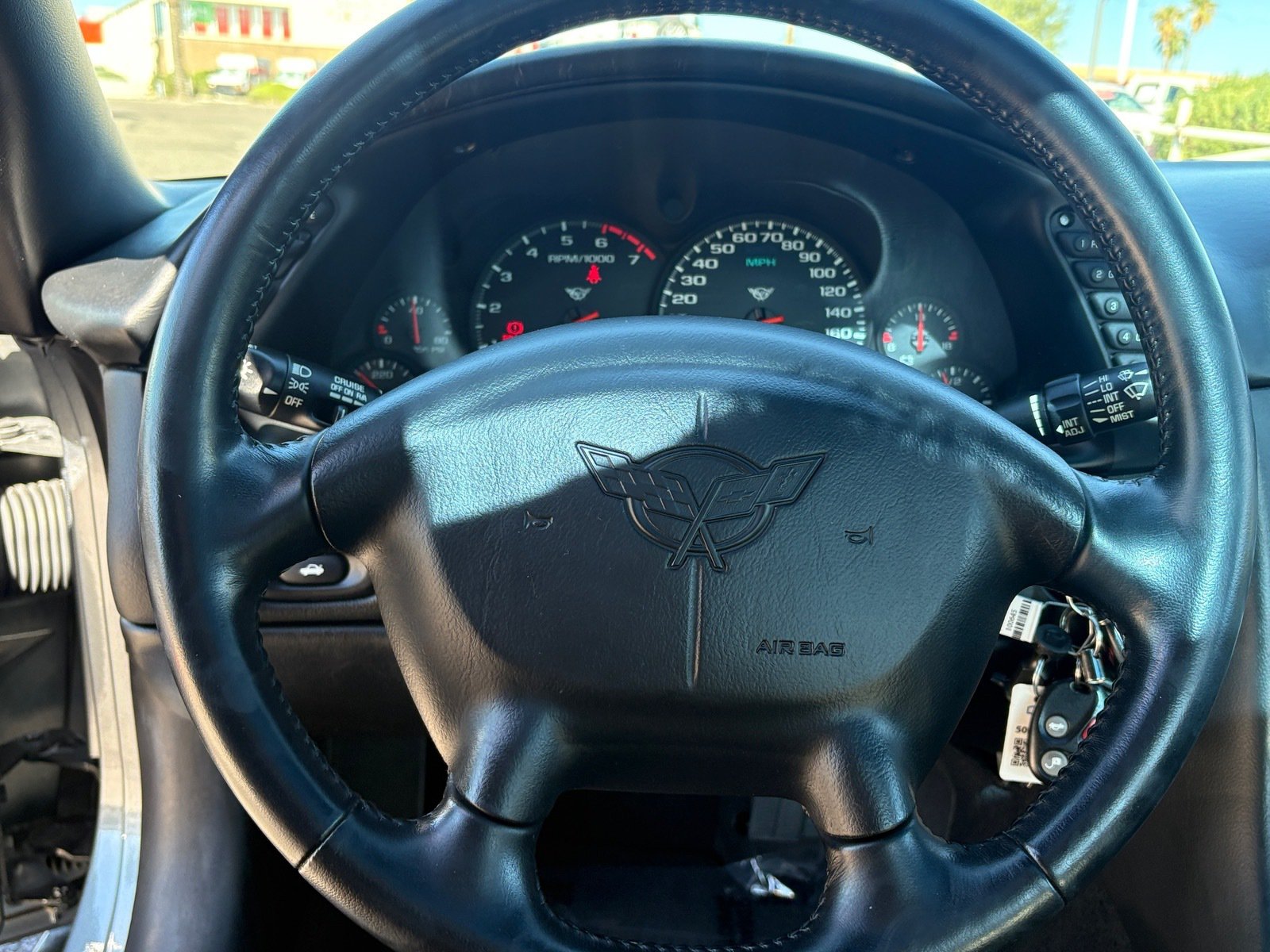 Used 2004 Chevrolet Corvette Coupe w/ Roof Package RWD image 17