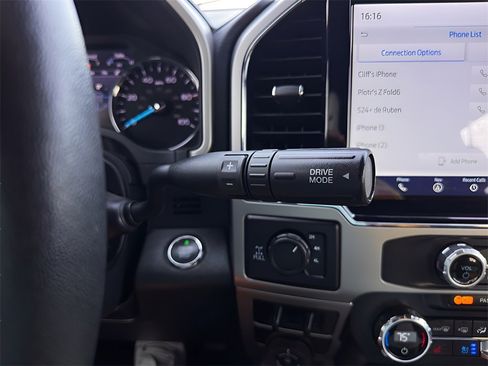 Used 2022 Ford F250 Lariat w/ Tremor Off-Road Package image 24