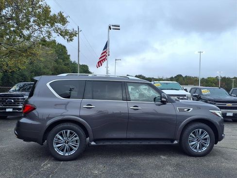 Used 2024 INFINITI QX80 Luxe image 21
