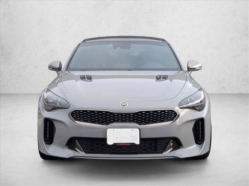 Used 2018 Kia Stinger GT1 RWD image 2
