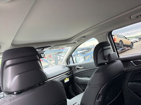New 2026 Kia Sportage SX Prestige AWD/4WD image 9