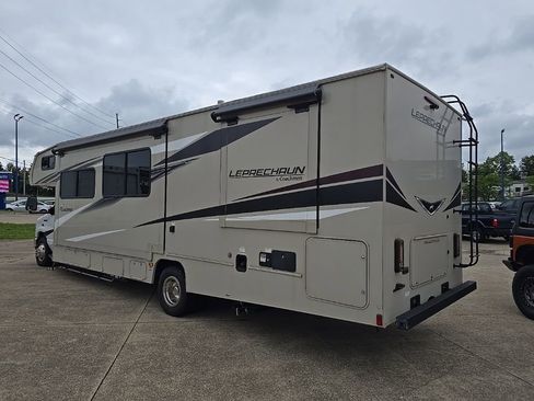 Used 2023 Ford E-450 and Econoline 450 Super Duty w/ Motorhome Prep Package image 3