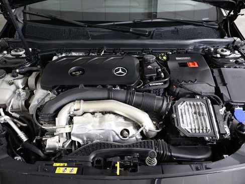 Used 2025 Mercedes-Benz CLA 250 4MATIC image 20