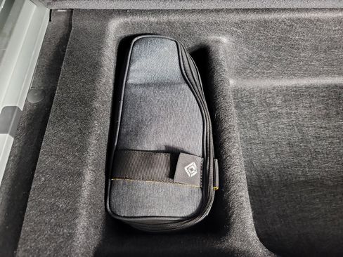 Used 2023 Rivian R1S Adventure image 35