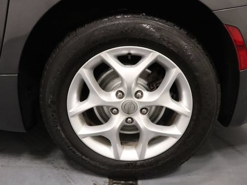 Certified 2017 Chrysler Pacifica Touring Plus w/ Tire & Wheel Group FWD image 22