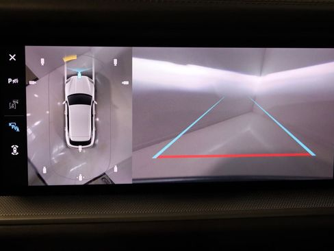 Used 2024 Porsche Cayenne image 23