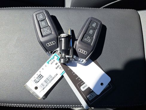 Used 2025 Audi A5 2.0T Premium w/ Convenience Package image 10