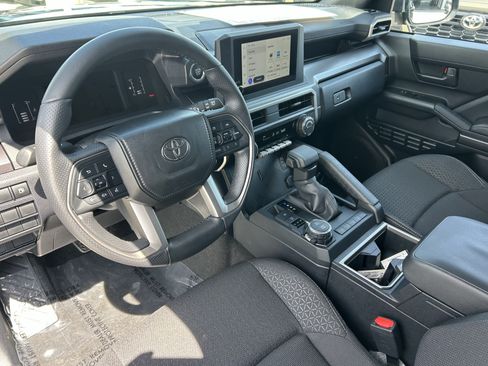 Certified 2026 Toyota 4Runner SR5 AWD/4WD image 19