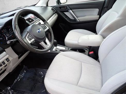 Used 2018 Subaru Forester 2.5i Premium AWD/4WD image 11