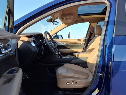 Used 2024 Cadillac XT6 Sport w/ Platinum Package image 27