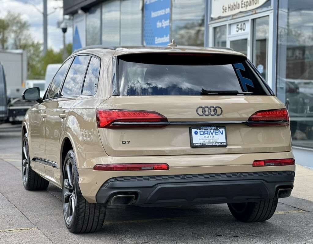 Used 2025 Audi Q7 3.0T Premium Plus w/ Premium Plus Package AWD/4WD image 3