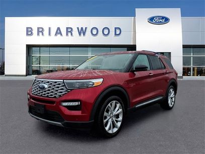 Certified 2023 Ford Explorer Platinum w/ Premium Technology Package